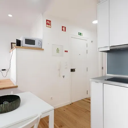 Flh Mouraria Charming Flat Ii Lizbona